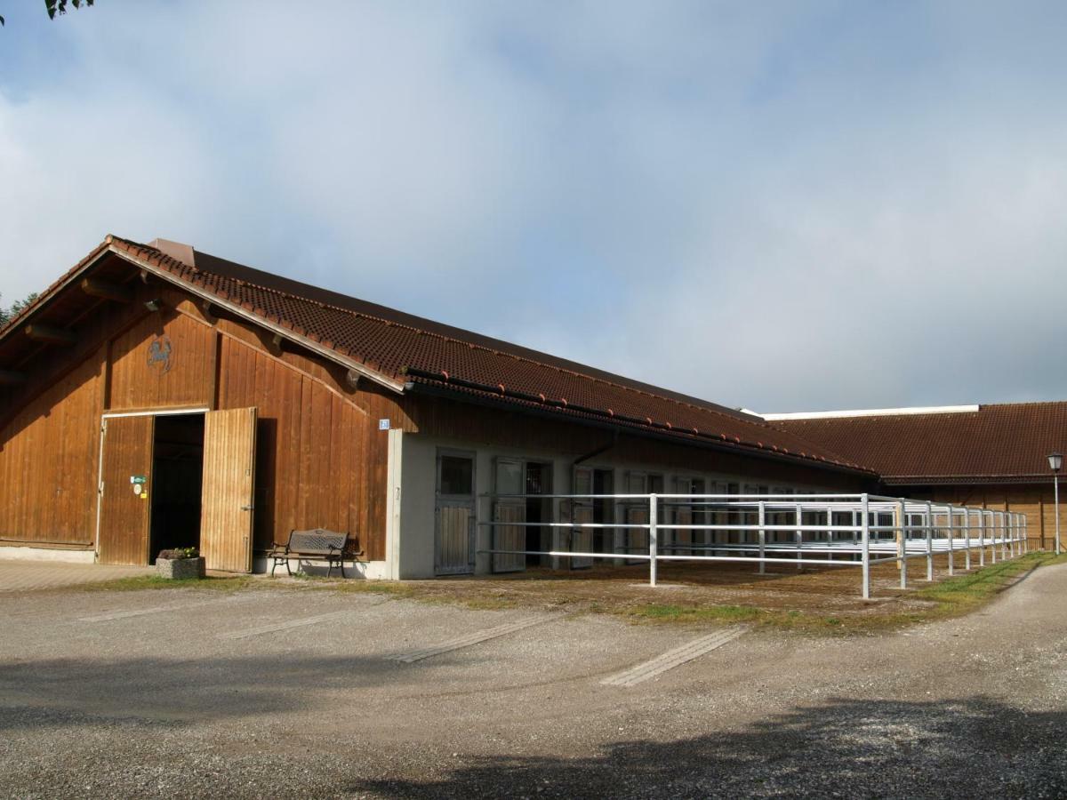 Ferienwohnung Pferdehof Pankratz Iffeldorf Exterior photo